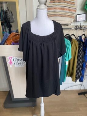 Chic Soul Black Smocked Square-Neck Flutter Sleeve Top